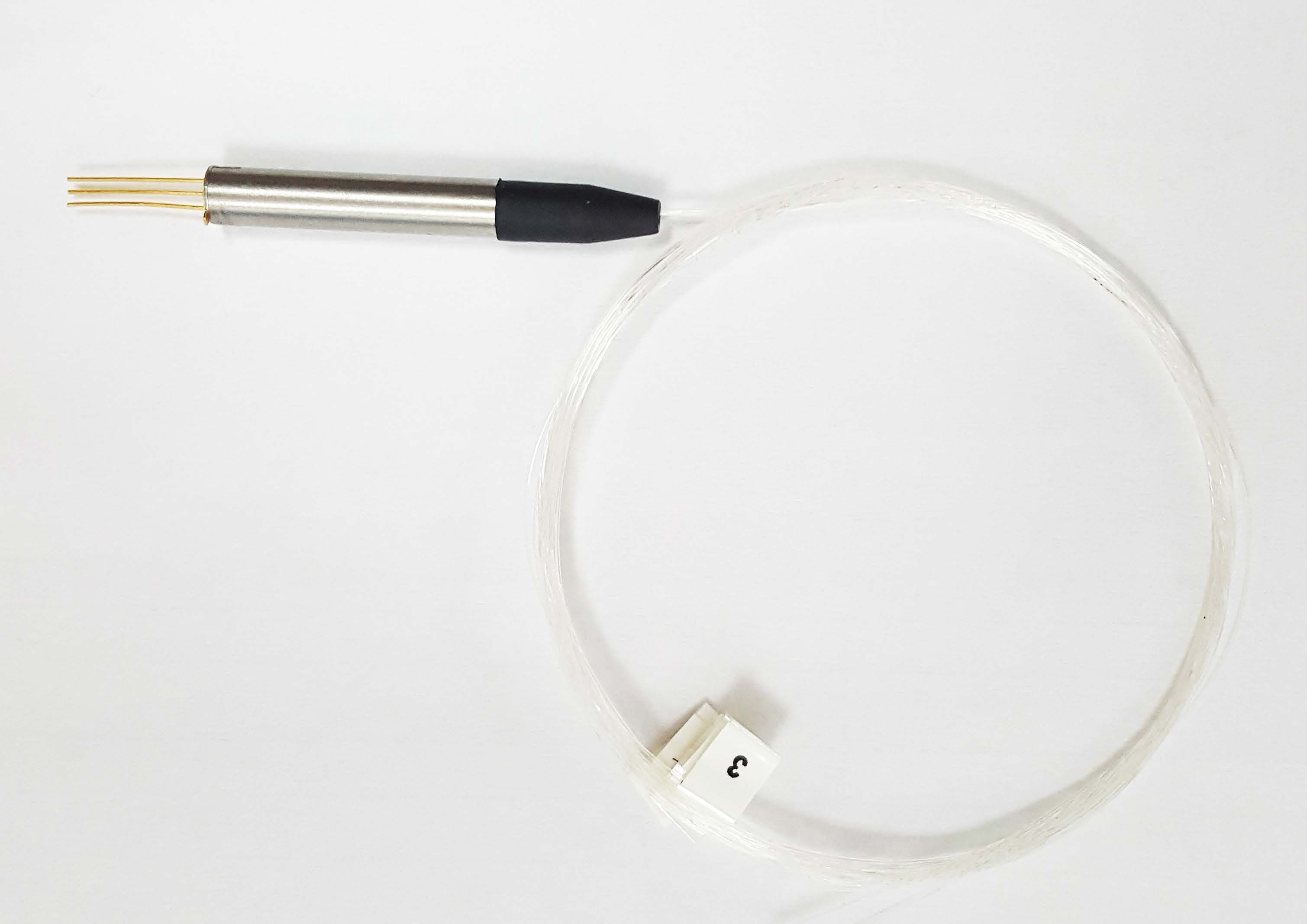 MEMS光開關(guān)器件實(shí)拍