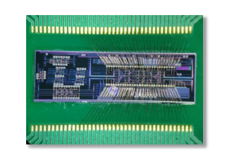 16×16 MZI光開關(guān)陣列封裝實物-廣西科毅光通信